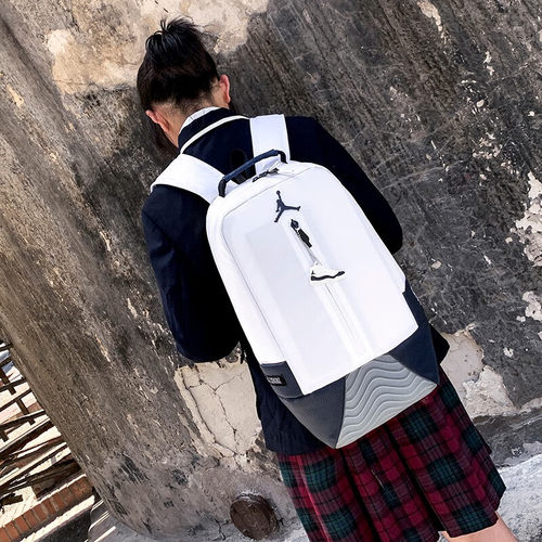 麦巨体育 正品保障 专柜正品 假一赔四