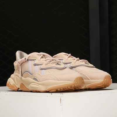 阿迪达斯男女减震运动鞋