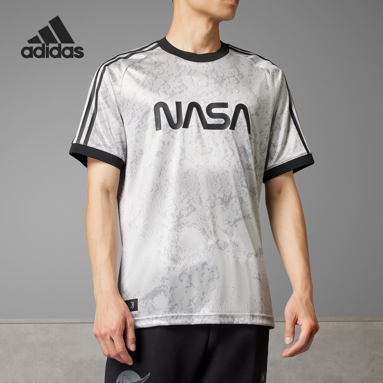 阿迪达斯男士足球运动圆领短袖