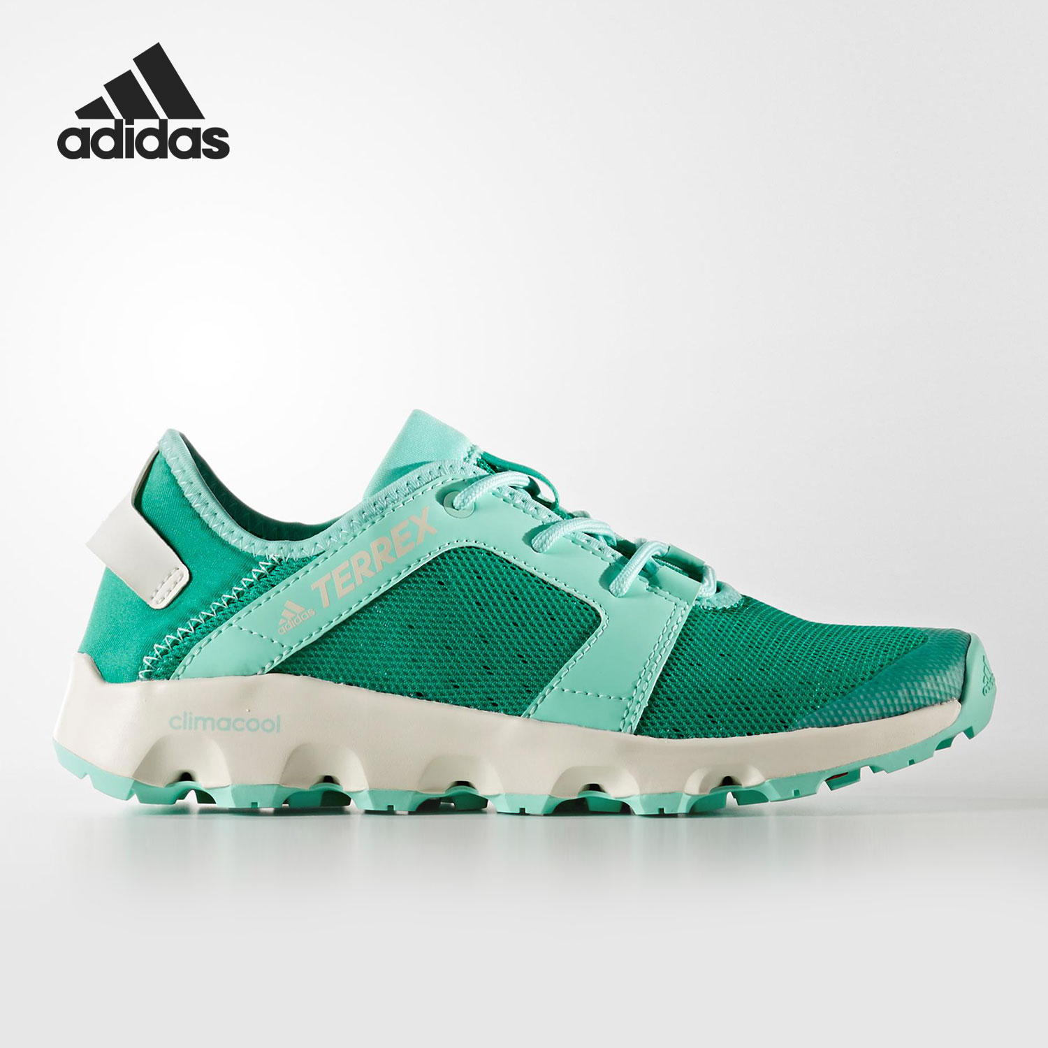 阿迪达斯女子户外运动鞋