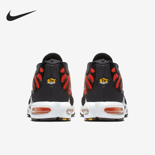 耐克AirMaxPlus男子跑步鞋