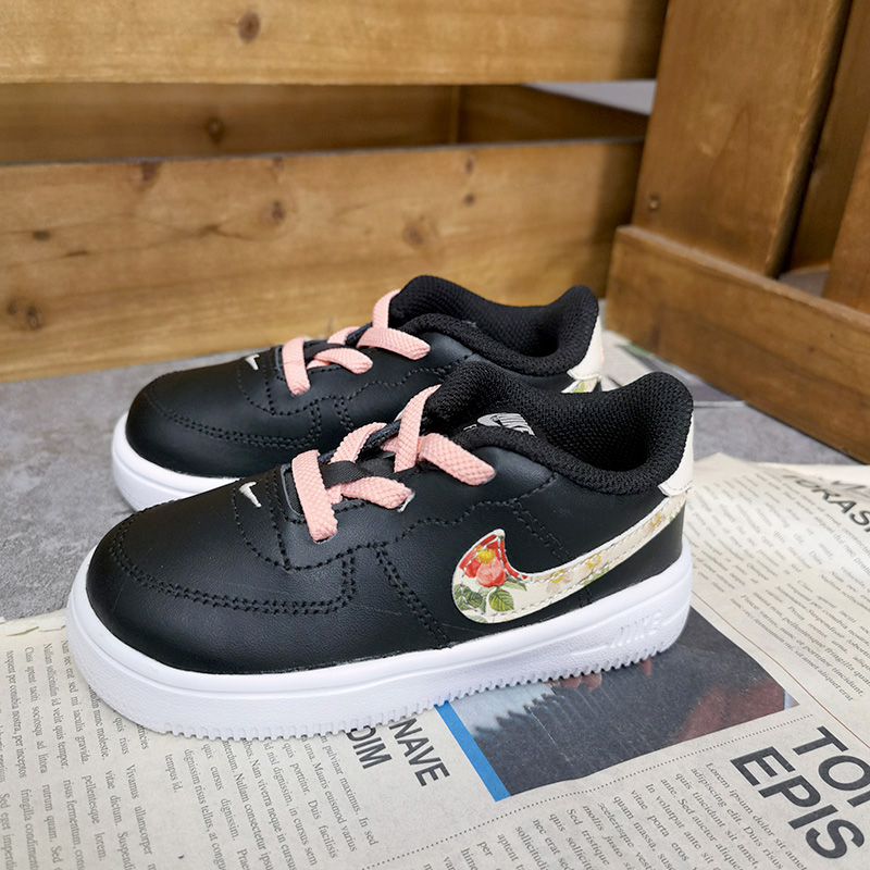 耐克秋季小童防滑运动风休闲鞋