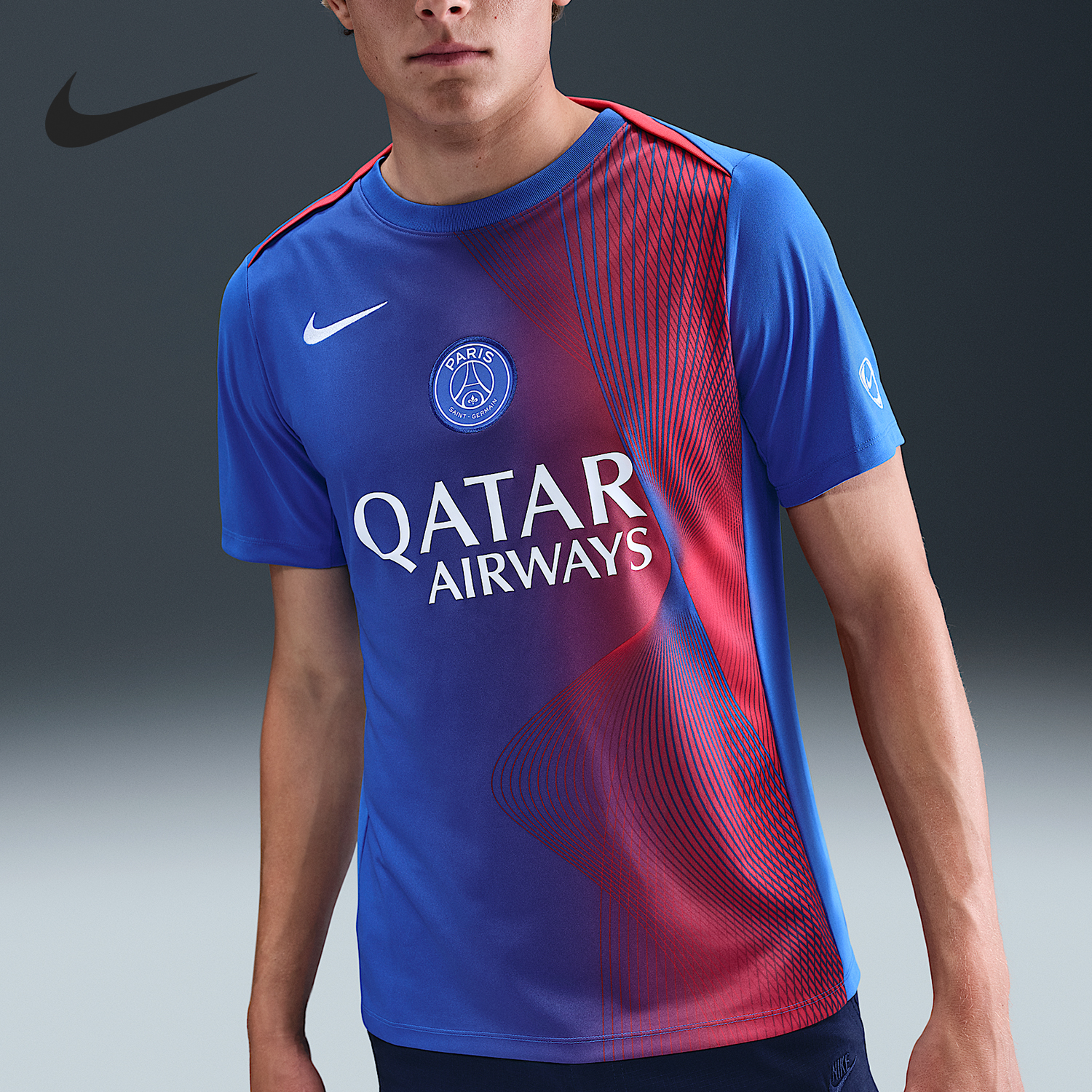 耐克男士透气足球运动短袖