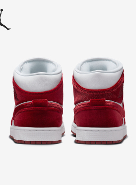 Nike/耐克正品JORDAN女士中帮经典耐磨运动板鞋FZ3334-100