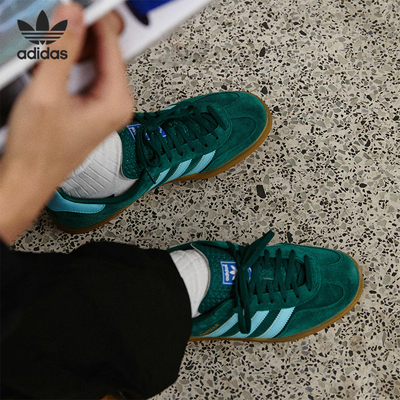 阿迪达斯三叶草男女运动板鞋