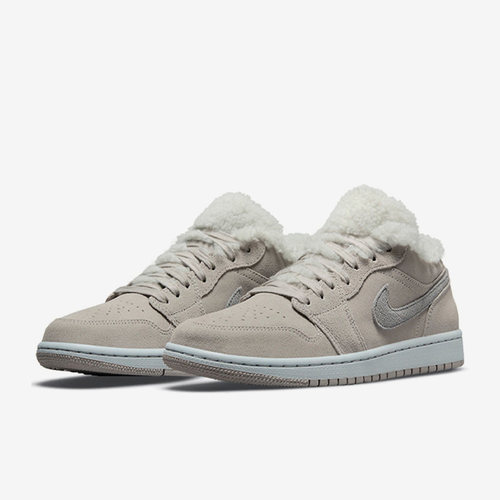 Nike/耐克正品女士防滑减震低帮复古运动篮球鞋DO0750-002