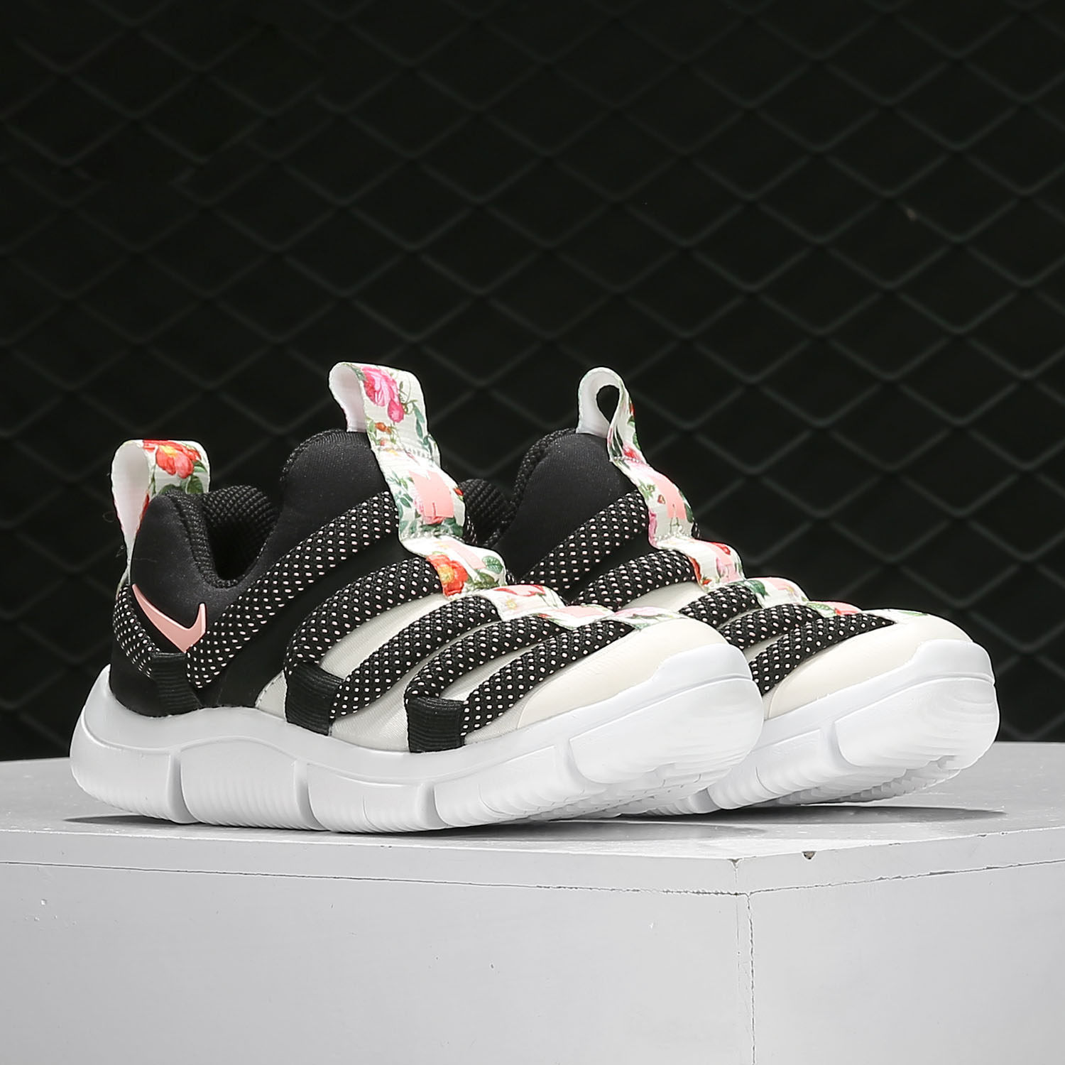 Nike/耐克正品 NOVICE VF (PS) 男女儿童毛毛虫轻便休闲鞋 BQ5289