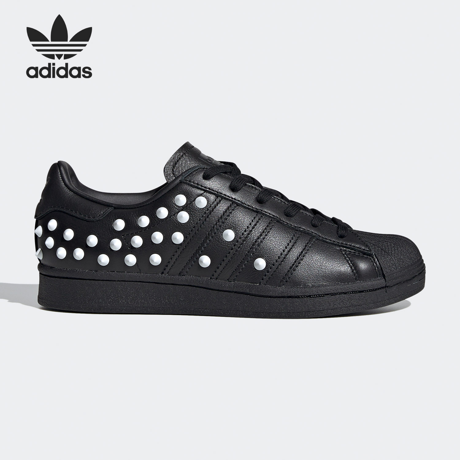 阿迪达斯正女子经典休闲板鞋