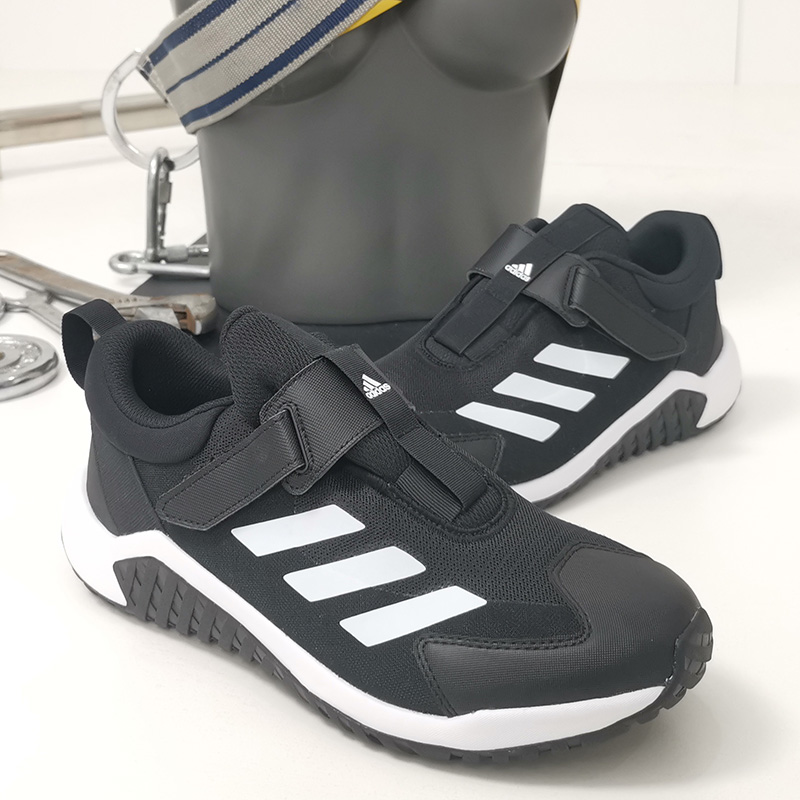 阿迪达斯大童休闲运动鞋