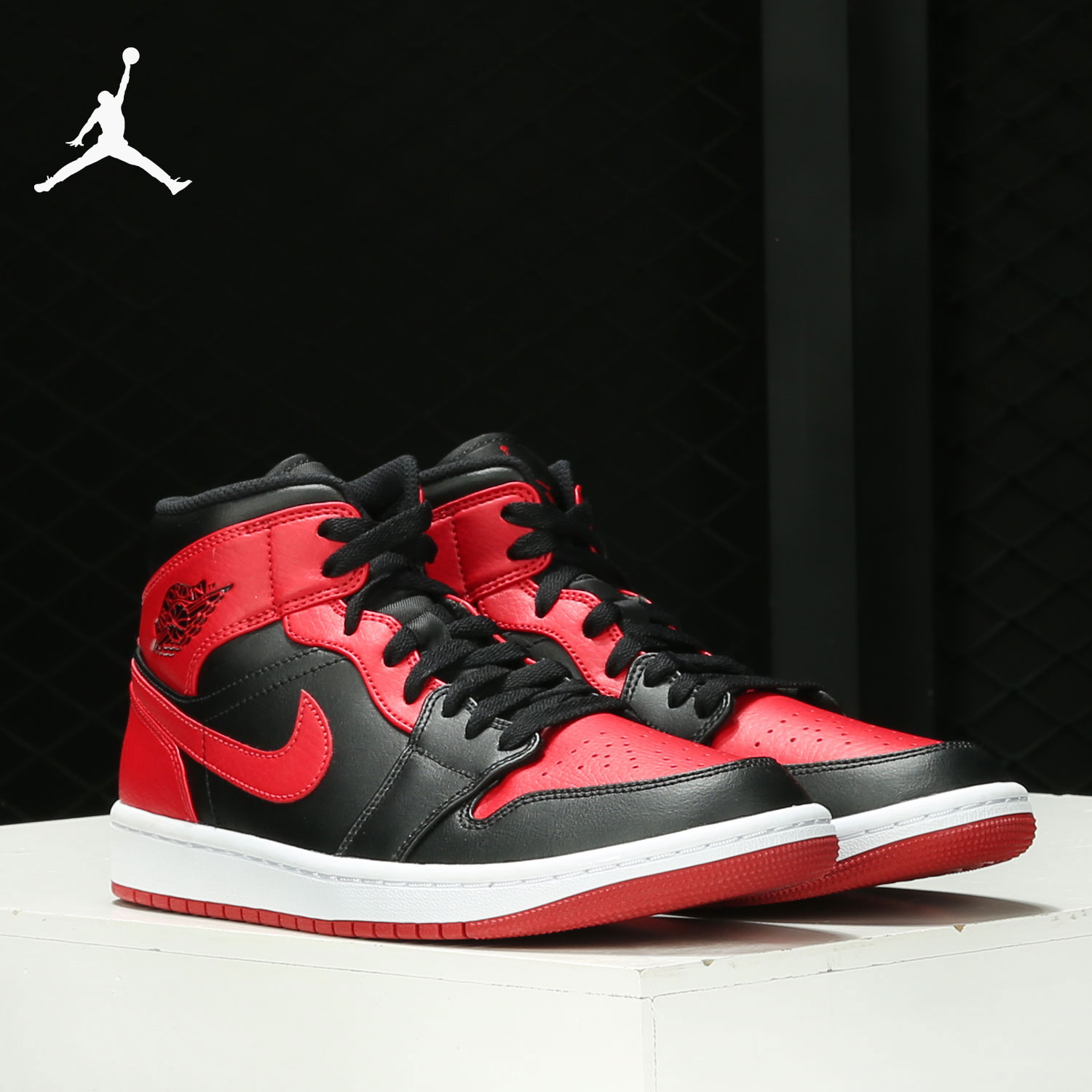 耐克男子AIRJORDAN1板鞋