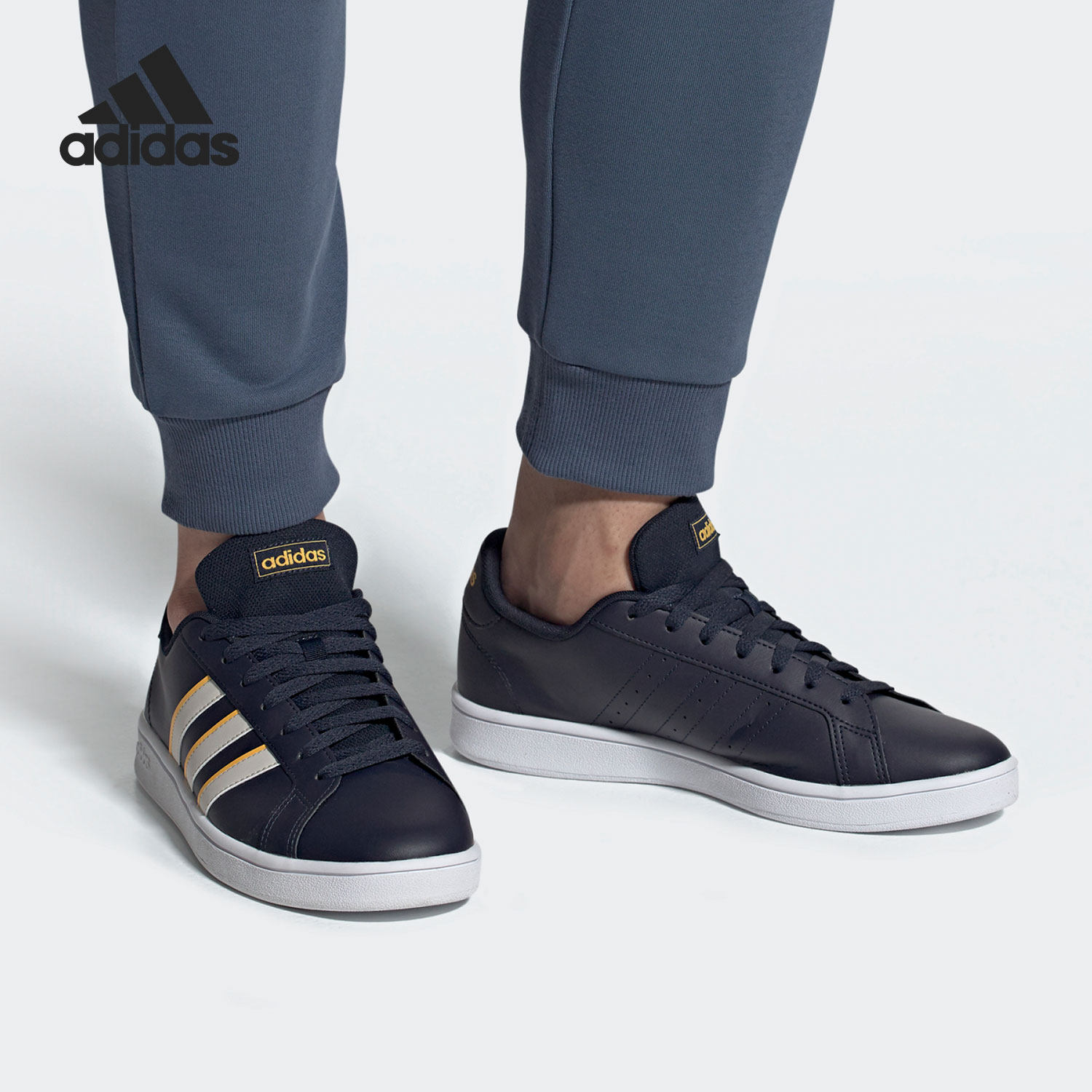 Adidas/阿迪达斯正品新款系带男女休闲运动低帮板鞋 EG5941 - 实物图