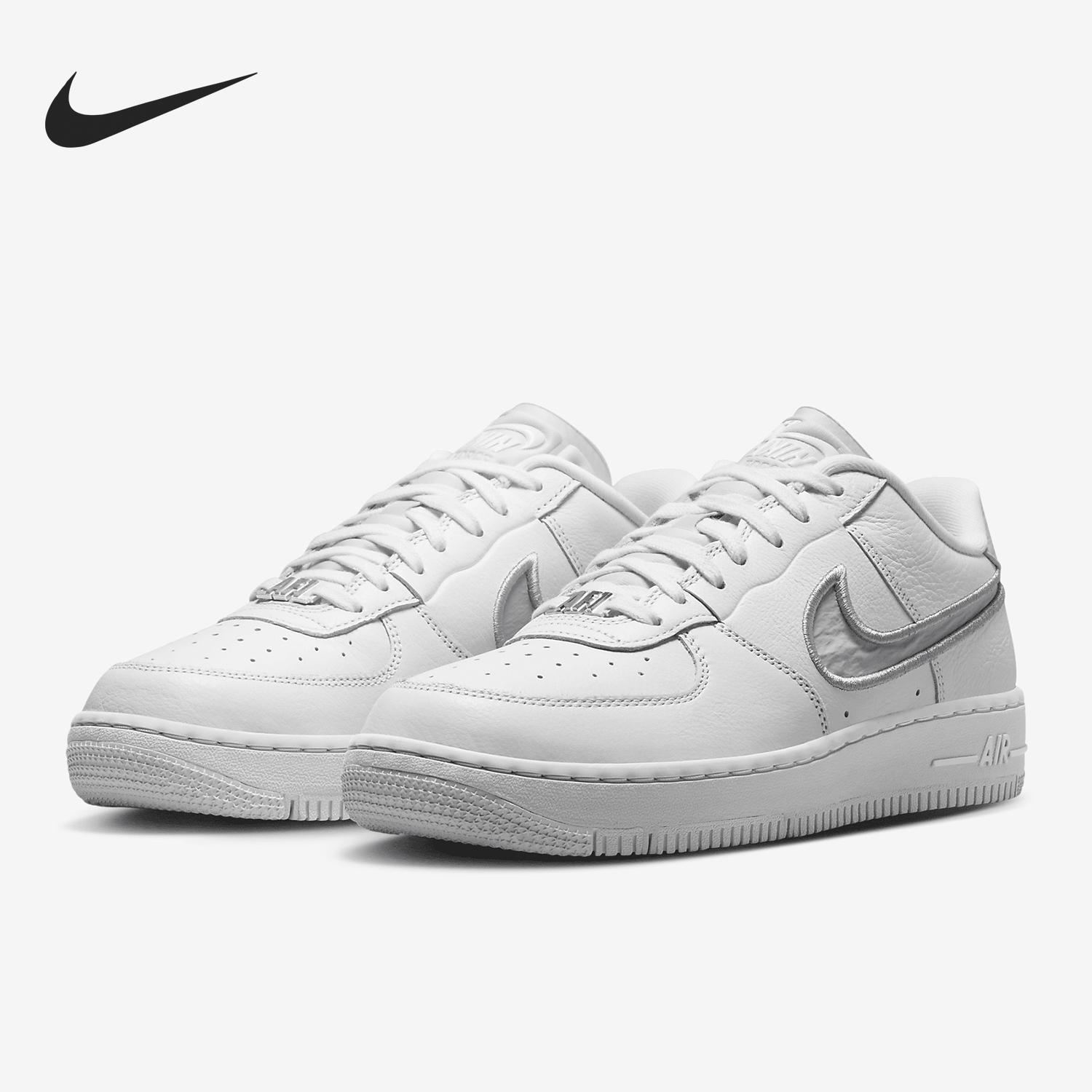 耐克女士低帮轻便休闲耐磨板鞋