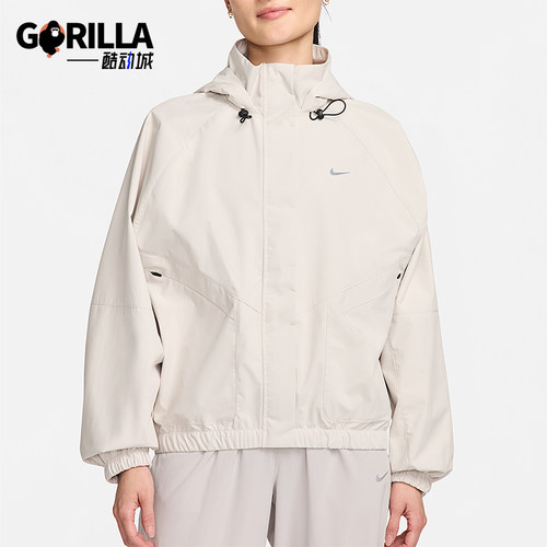 Nike/耐克正品Storm-FIT女士休闲户外连帽梭织运动外套FB7493-104