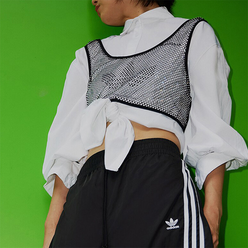 Adidas/阿迪达斯正品三叶草女子时尚透气休闲抹胸背心IW6206