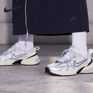 Nike/耐克正品V2K Runtekk女士训练运动回弹跑步老爹鞋FD0736-101