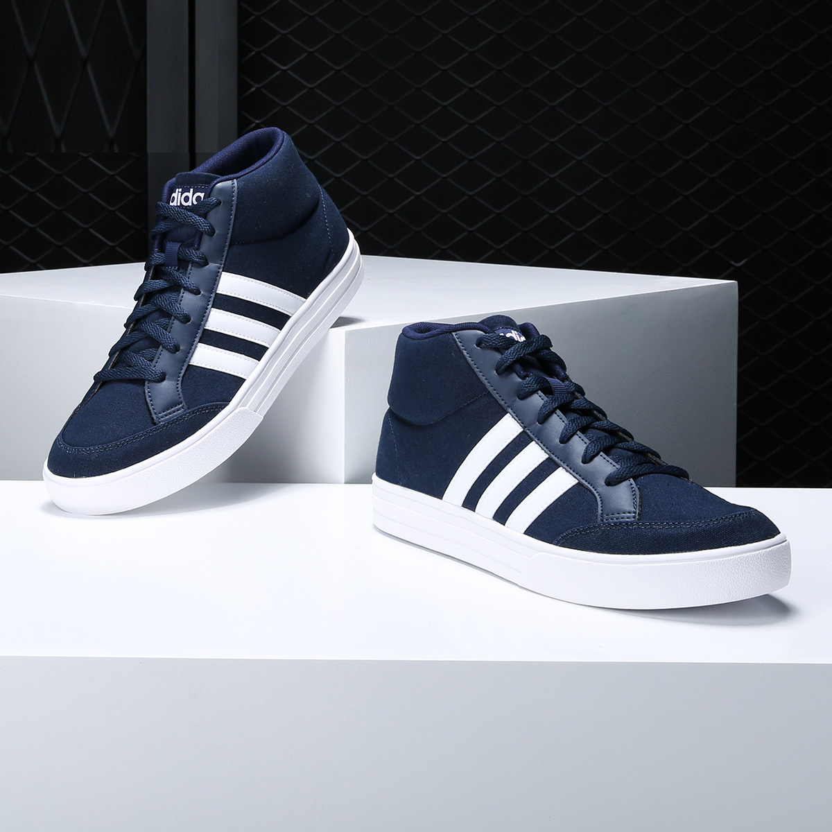 Adidas/阿迪达斯正品18新款高帮文化场下休闲运动篮球板鞋BB9891