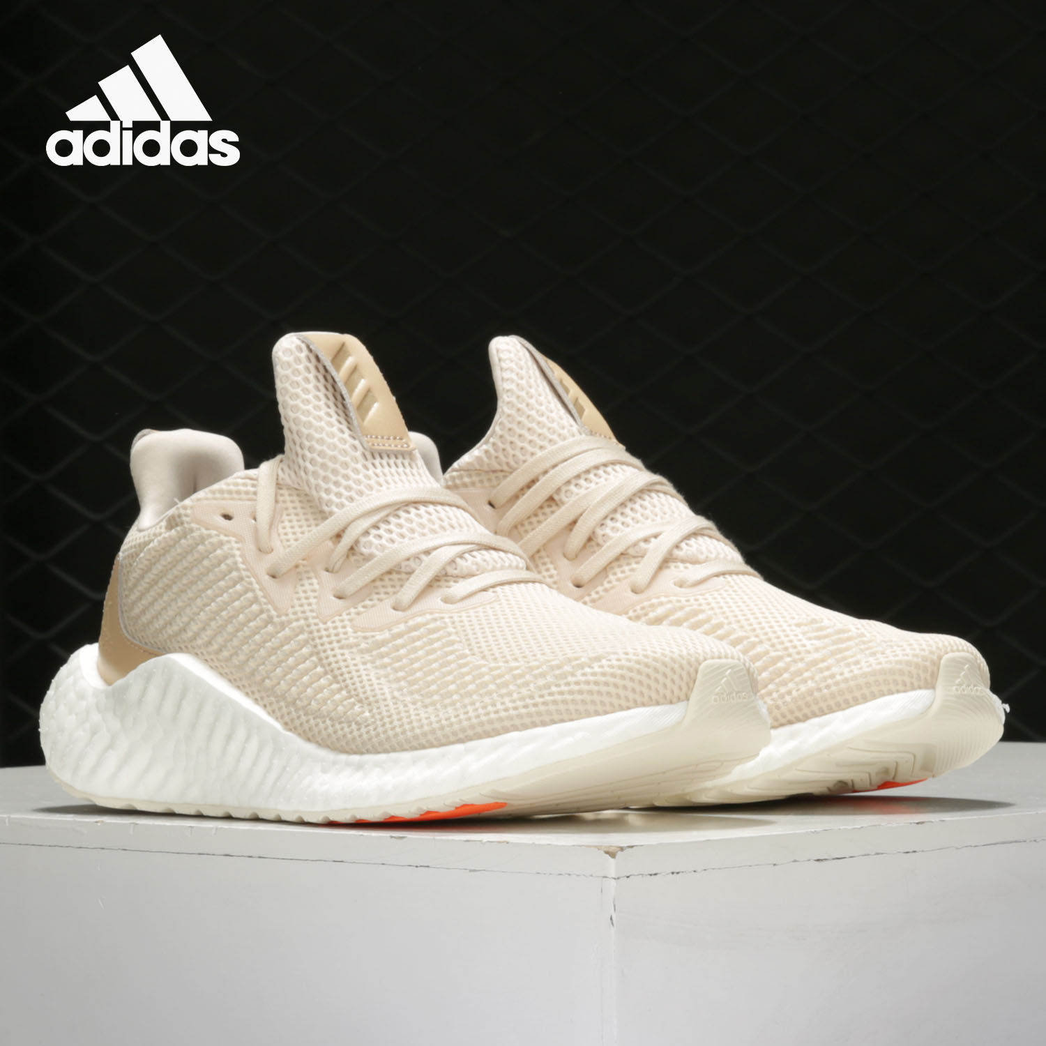 阿迪达斯ALPHABOOST男女跑步鞋