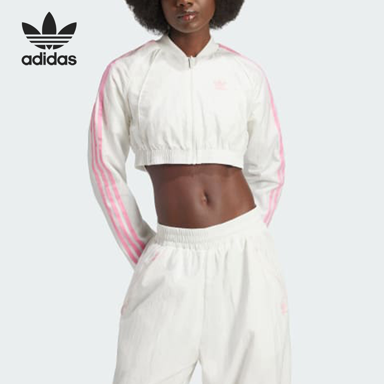 Adidas/阿迪达斯官方正品三叶草女士运动休闲修身截短上衣IW5485