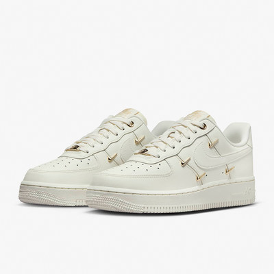 耐克空军一号男子低帮板鞋