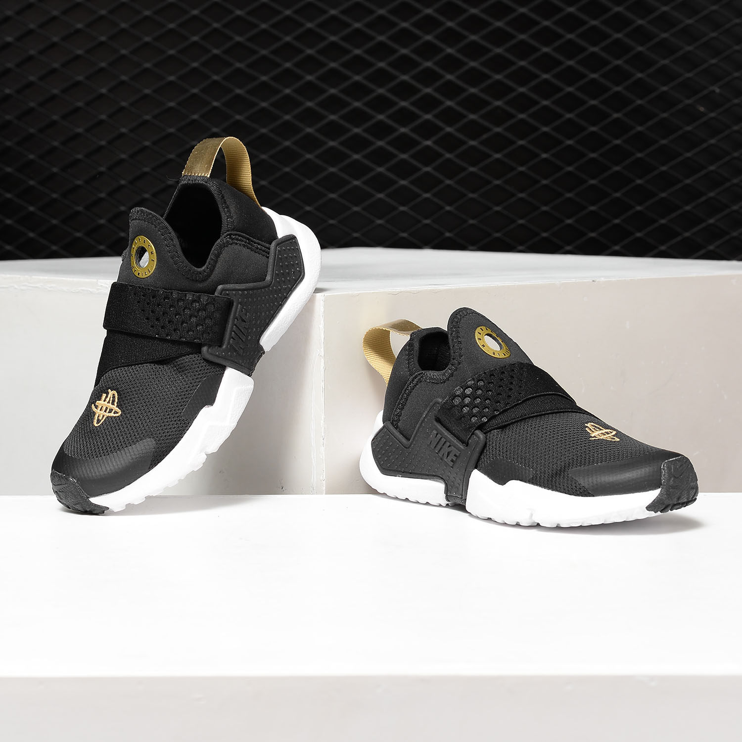 Nike/耐克正品 HUARACHE EXTREME (PS) 男女复刻儿童鞋 AH7826