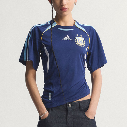 Adidas/阿迪达斯正品夏季女士时尚足球休闲褶皱修身短袖T恤KE2289