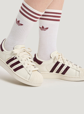 Adidas/阿迪达斯正品三叶草女士低帮经典运动时尚日常板鞋KI3570