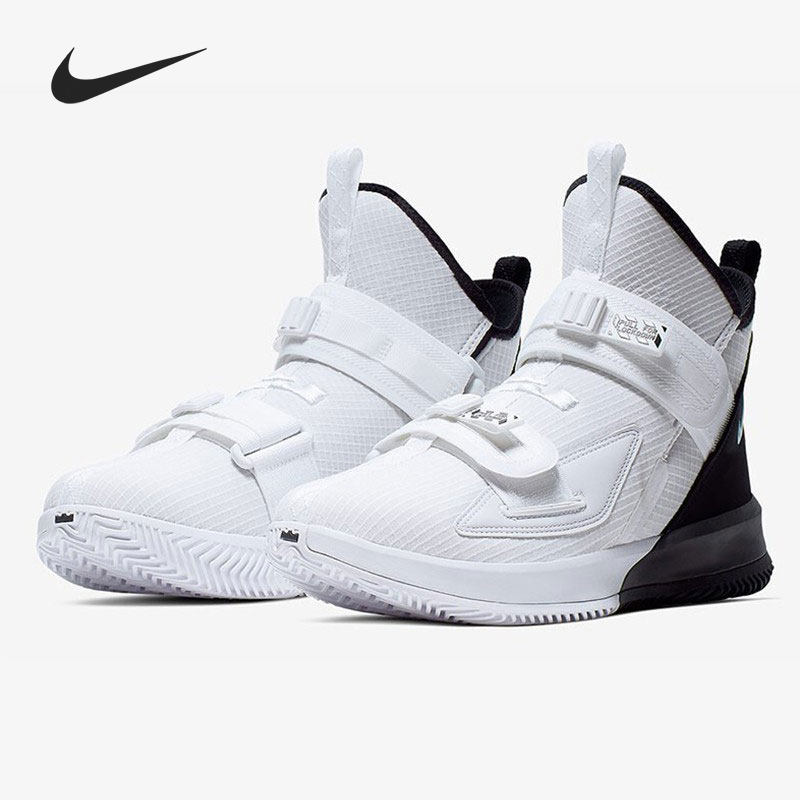 耐克xiiisfgar4228男子篮球鞋