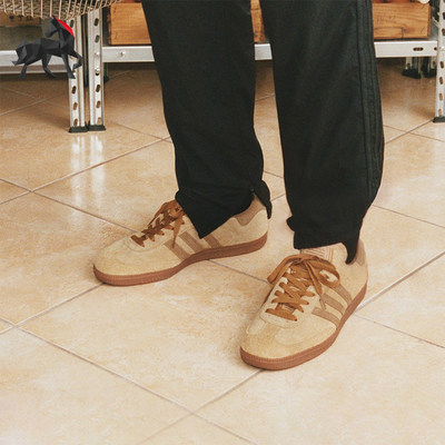 阿迪达斯男女低帮复古系带板鞋