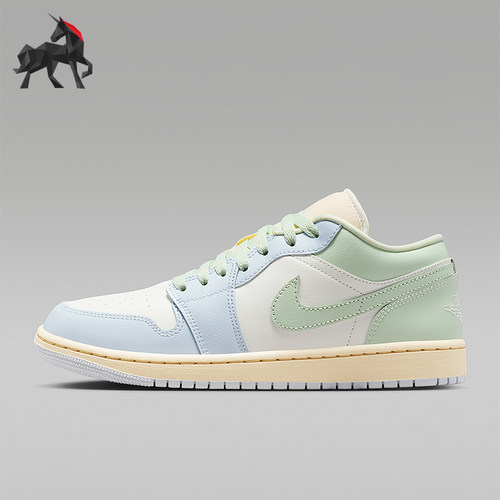 Nike/耐克正品Air Jordan 1男女休闲低帮篮球运动板鞋DC0774-108