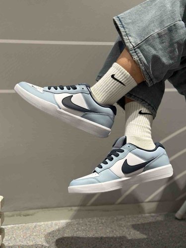 耐克男女同款耐磨板鞋拼色系带