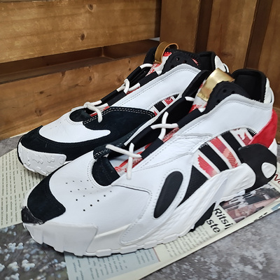 阿迪达斯正品男子休闲鞋