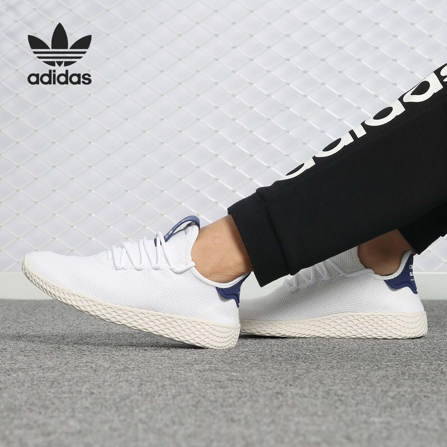 阿迪达斯男女菲董运动鞋