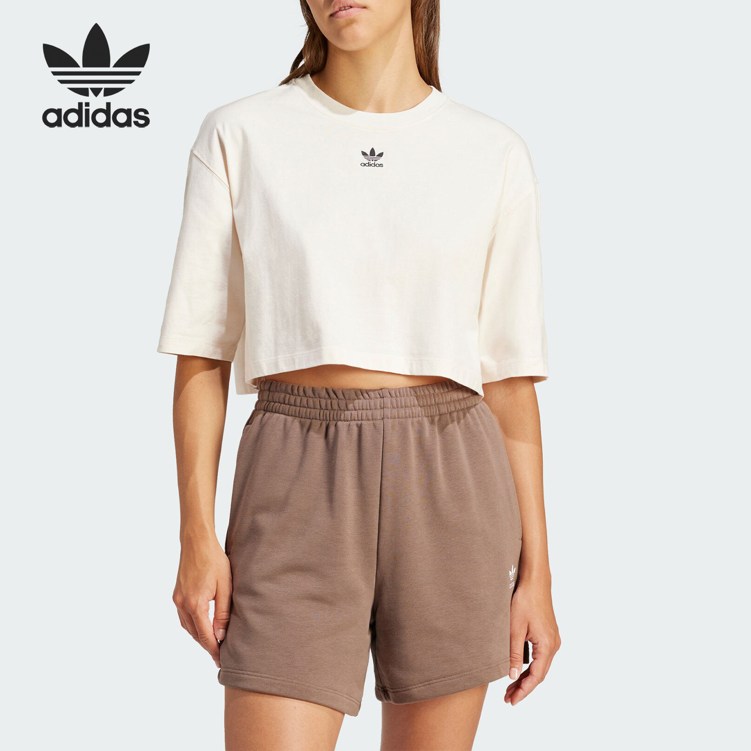 阿迪达斯女士轻盈休闲短袖T恤