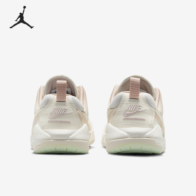 Nike/耐克正品JORDAN女士经典耐磨系带低帮运动鞋IH7325-101