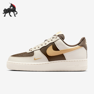 耐克正品 IR0796 Air 1女士休闲低帮系带耐磨运动鞋 030 Force Nike