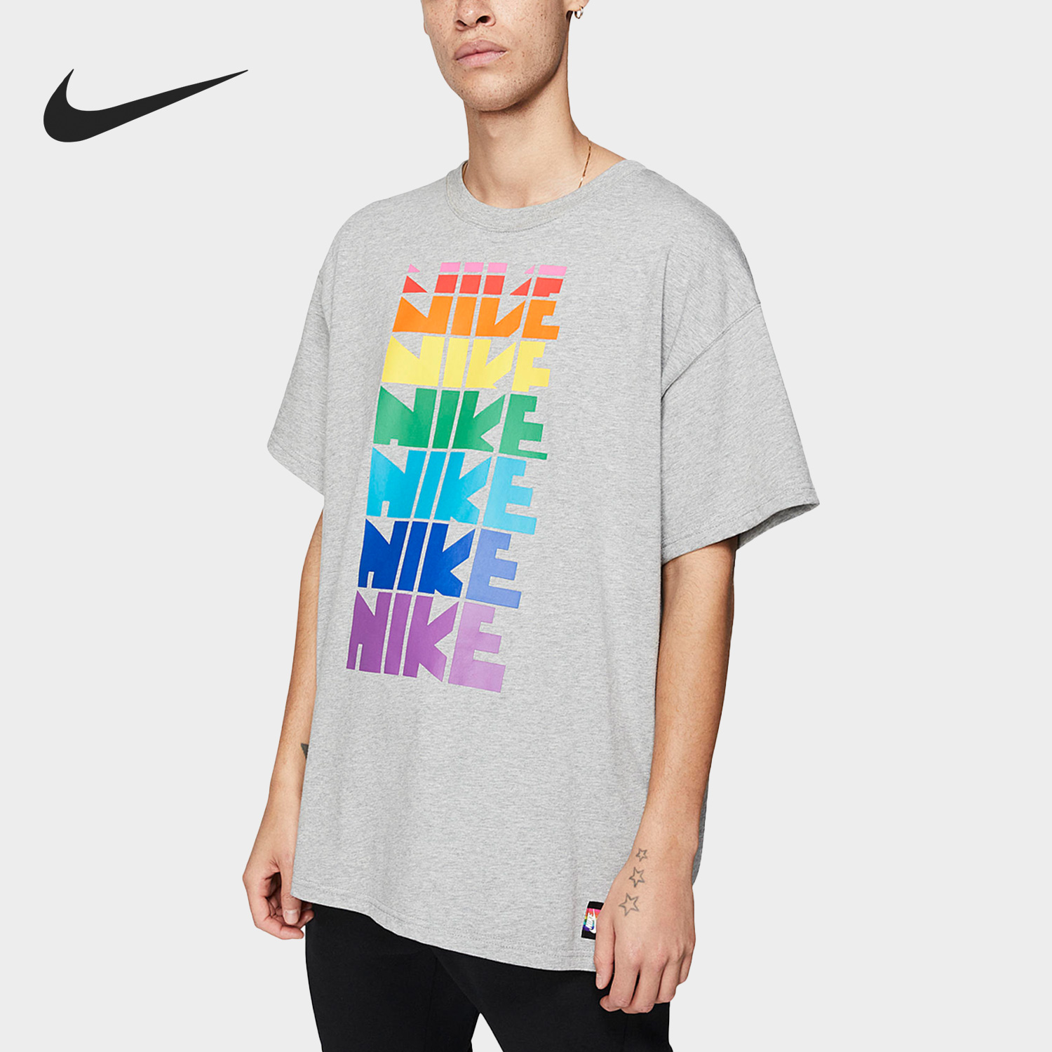 耐克男子运动透气休闲印花短袖