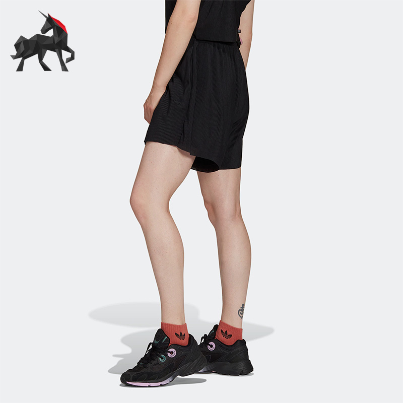 阿迪达斯正品女子运动短裤