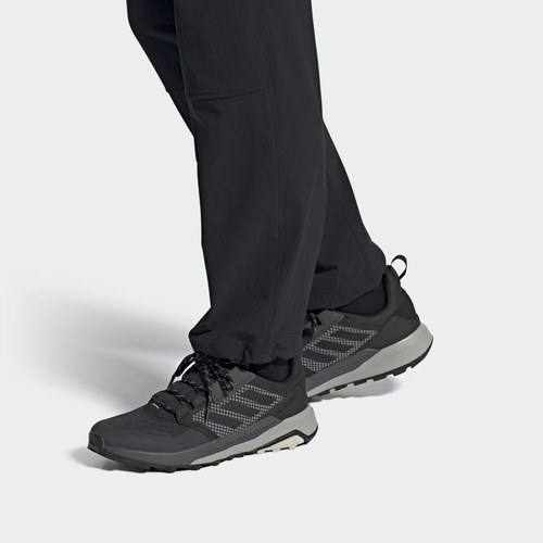 adidas/阿迪达斯正品徒步户外鞋