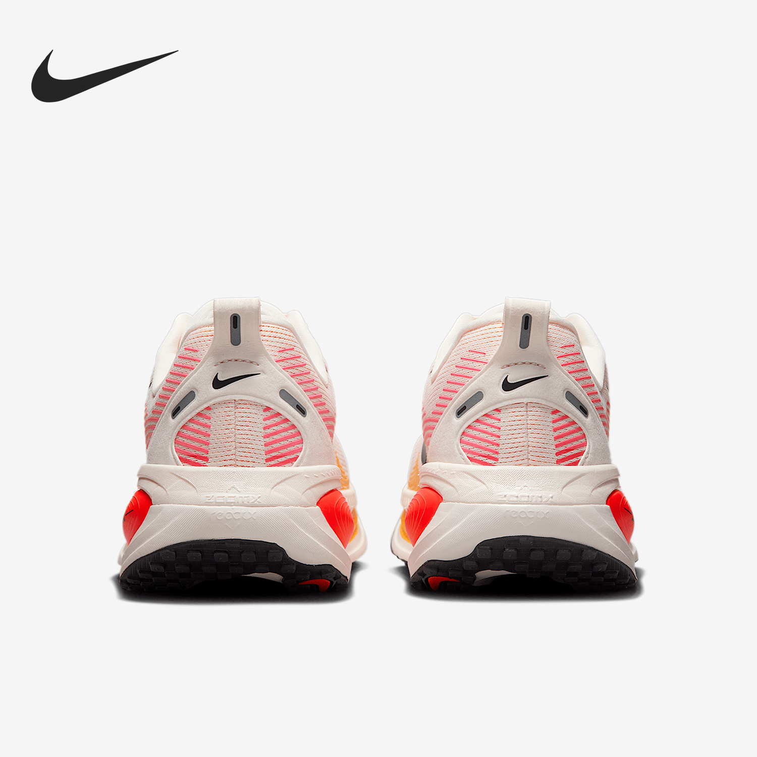 Nike/耐克正品Vomero 18女士耐磨公路运动跑步鞋HM6804-100
