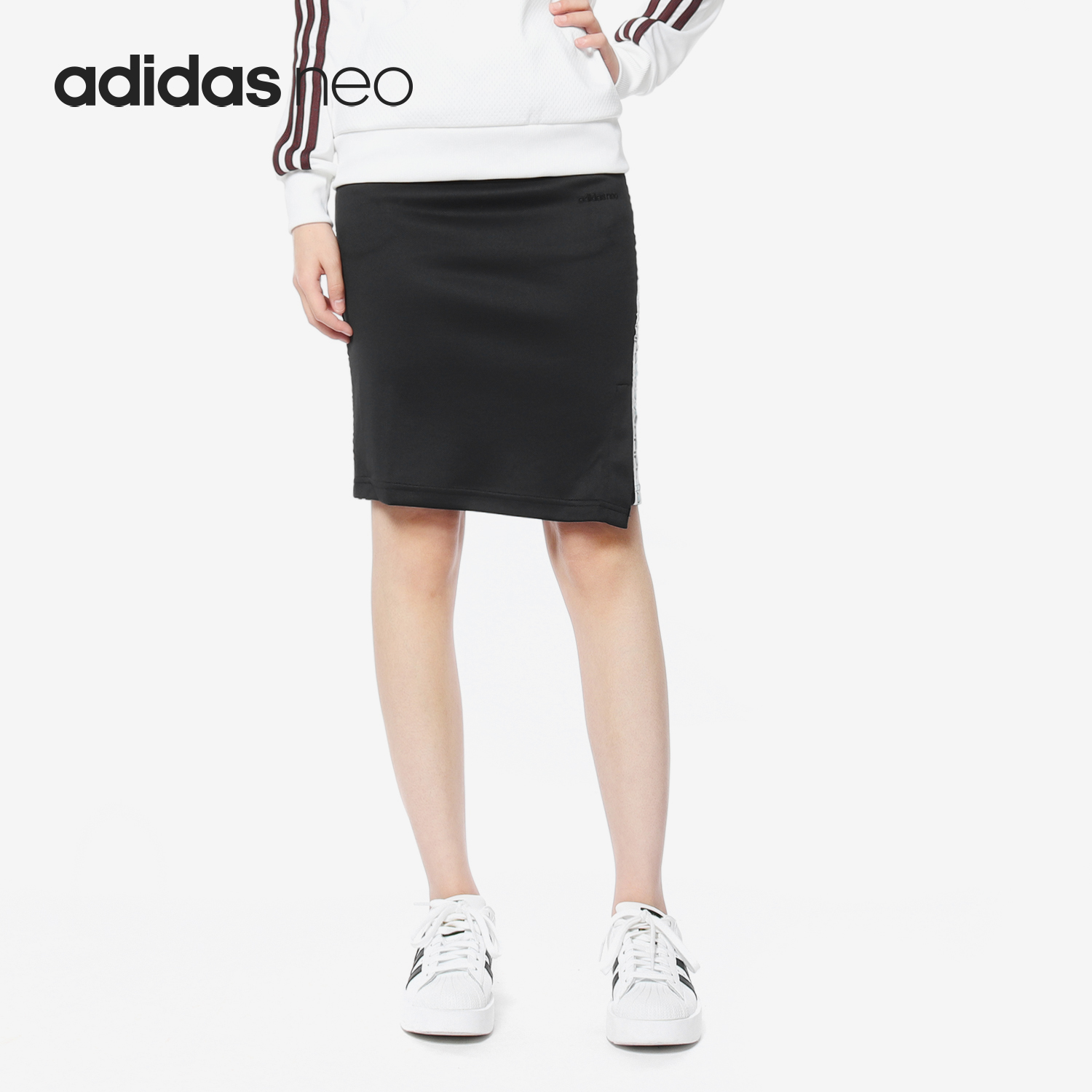 阿迪达斯正品女士半身裙