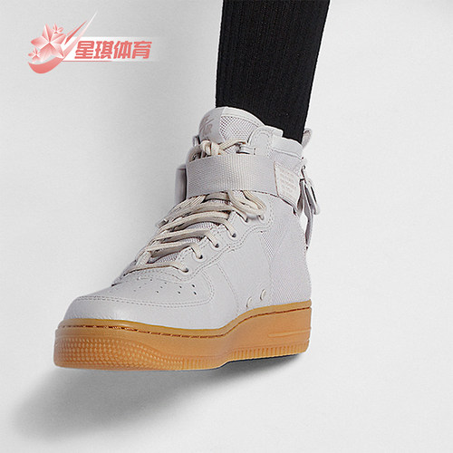 Nike/耐克正品SF-Air Force1 女士运动高帮板鞋AA3966-005
