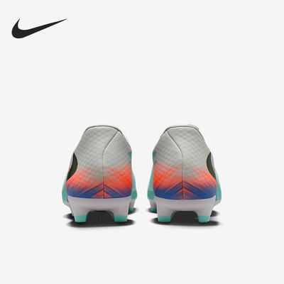 耐克男士低帮轻便训练足球鞋