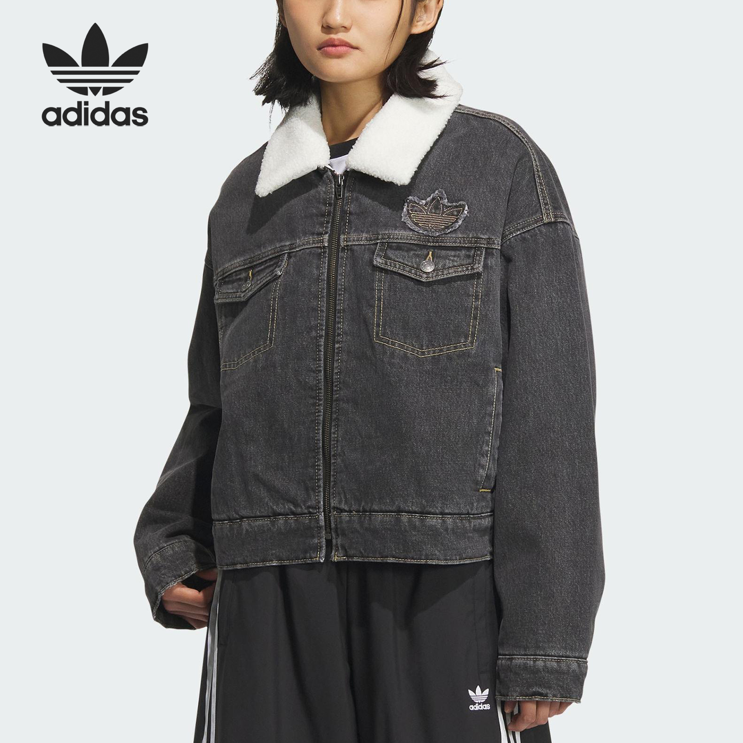 阿迪达斯女士保暖牛仔翻领棉服