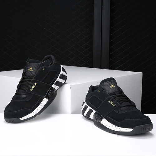 外场战靴Adidas/阿迪达斯