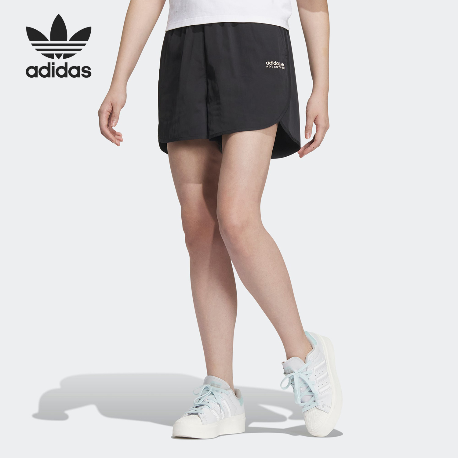 Adidas/阿迪达斯官方正品2023夏新款三叶草女子运动短裤IK8604