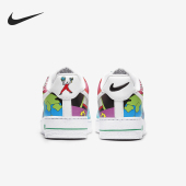 CZ3990 Nike 涂鸦包裹性防滑低帮板鞋 男女同款 900 耐克正品