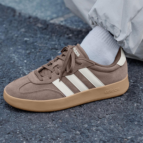 Adidas/阿迪达斯正品BARREDA男女休闲运动耐磨低帮系带板鞋JQ1699