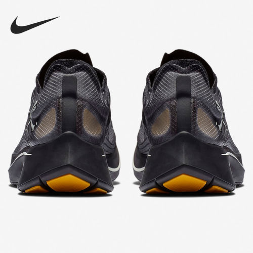 耐克男女低帮透气跑步鞋