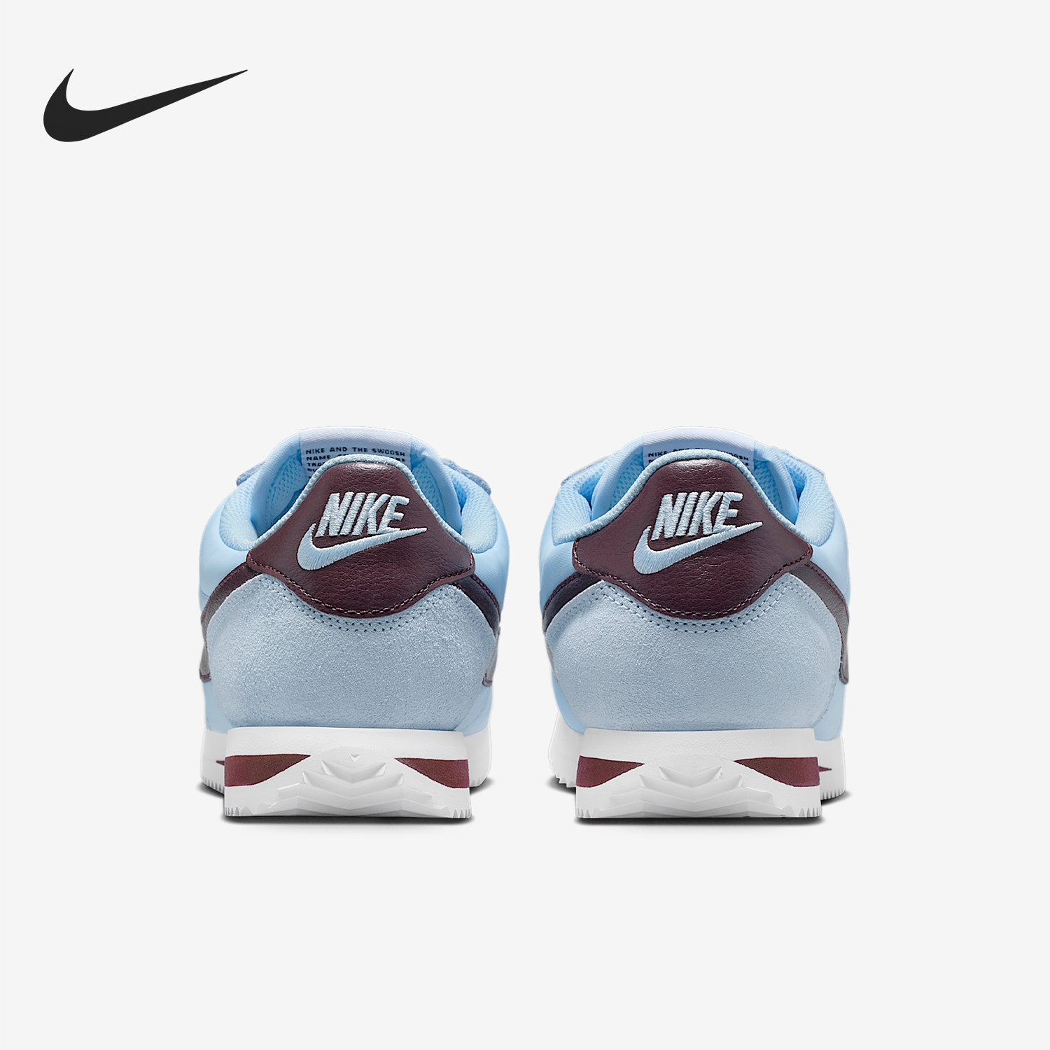 耐克女士轻盈缓震运动鞋