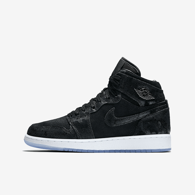 耐克大童运动训练耐磨中帮篮球鞋